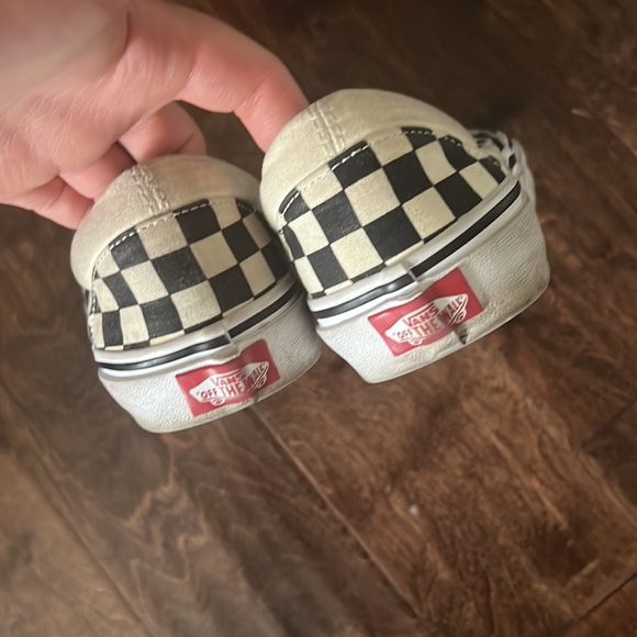 Vans - Picture 4 of 4